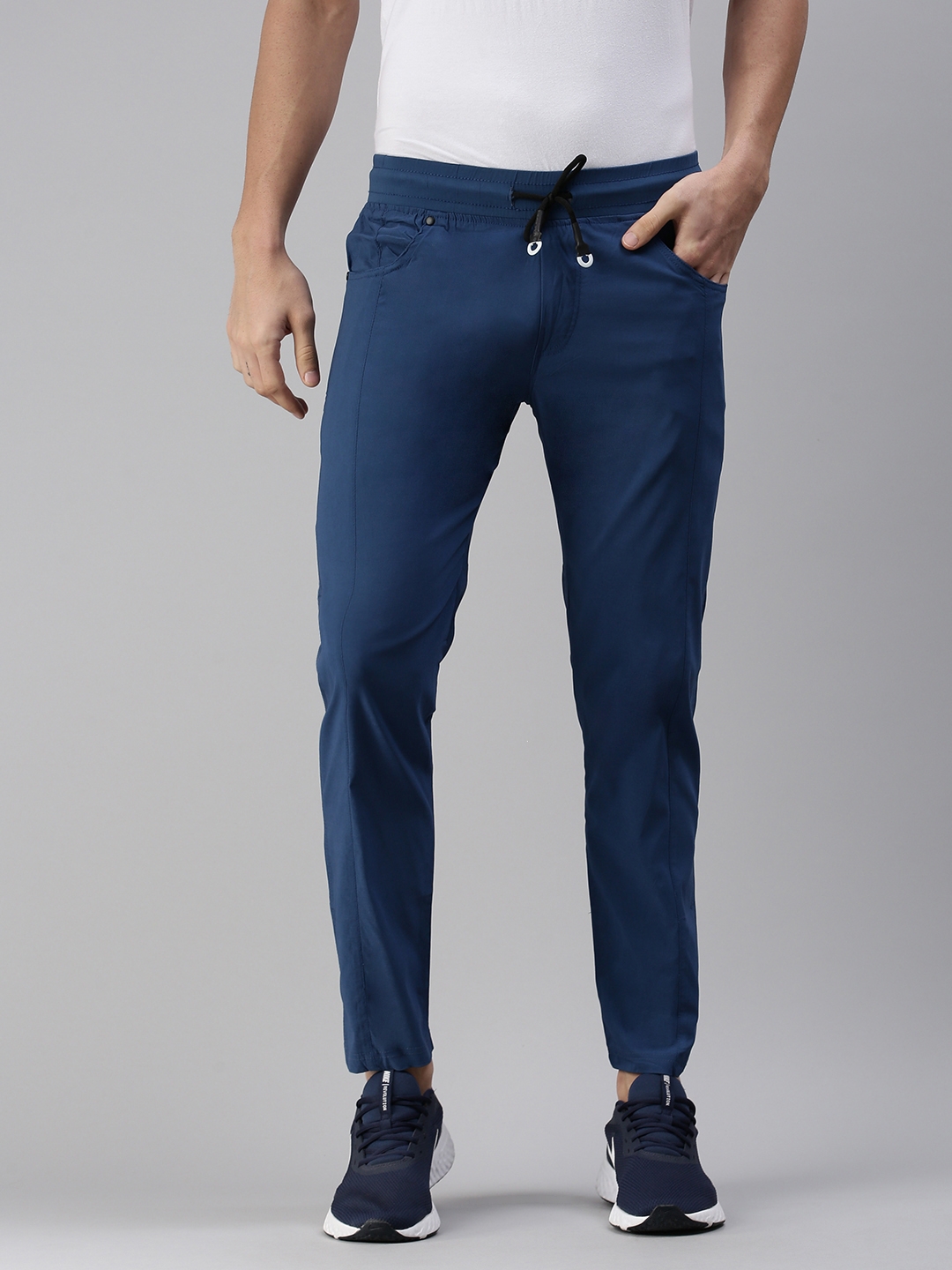 Buy Indian Terrain Men Slim Fit Track Pants - Track Pants for Men 22143130  | Myntra